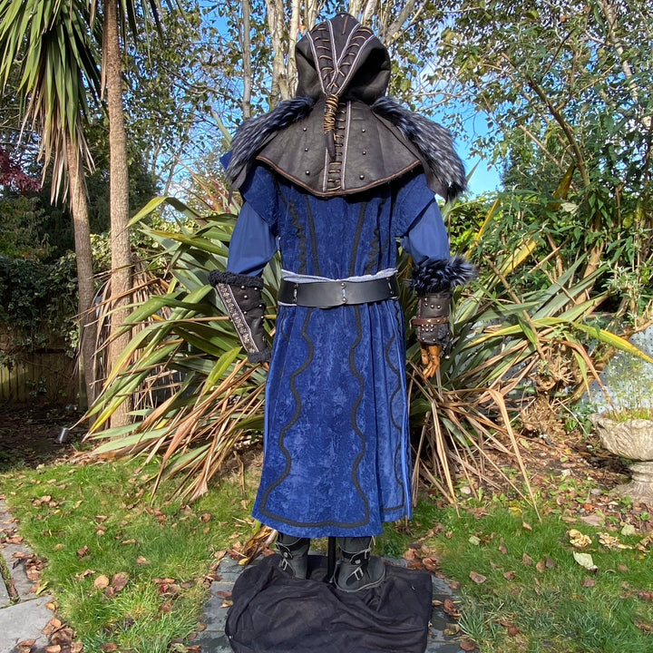 Storm Mage Set - 6 Pieces (Waistcoat, Hood, Vambraces, Tunic, Belt & Sash)