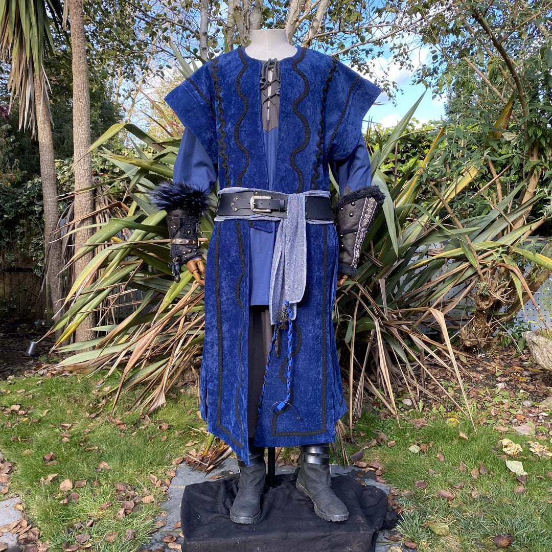 Storm Mage Set - 6 Pieces (Waistcoat, Hood, Vambraces, Tunic, Belt & Sash)