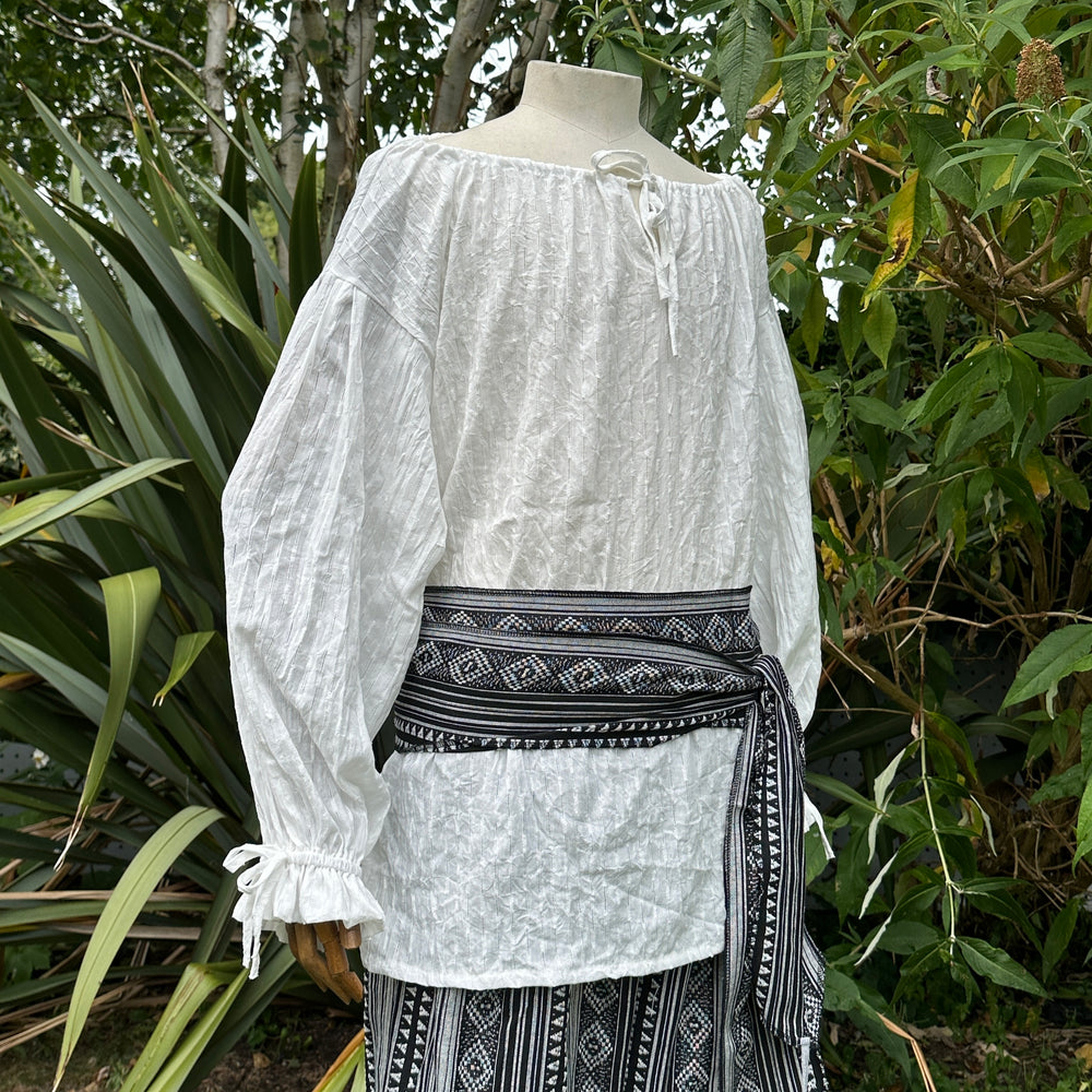 medieval shirt cotton white round neck for fantasy costume