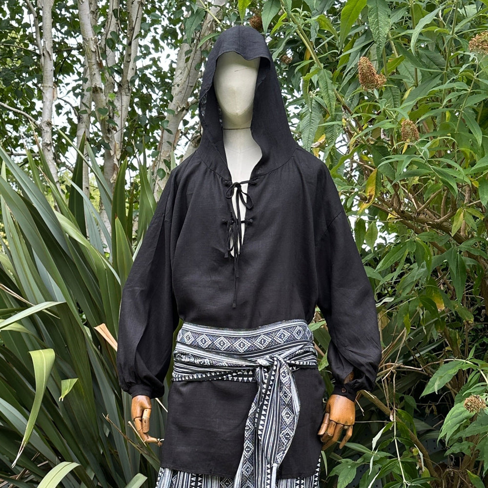 cotton-linen hooded medieval shirt in black for fantasy costume