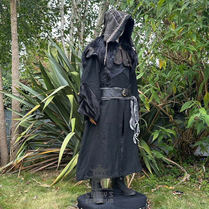 Shadow Striker Outfit - 5 pieces (Robe, Ornate Hood, Scarf Hood, Belt and Sash)