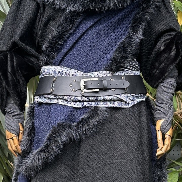 Ensemble ceinture et ceinture LARP avec accessoires - Laine gris foncé - Cuir de buffle noir - Idées cadeaux