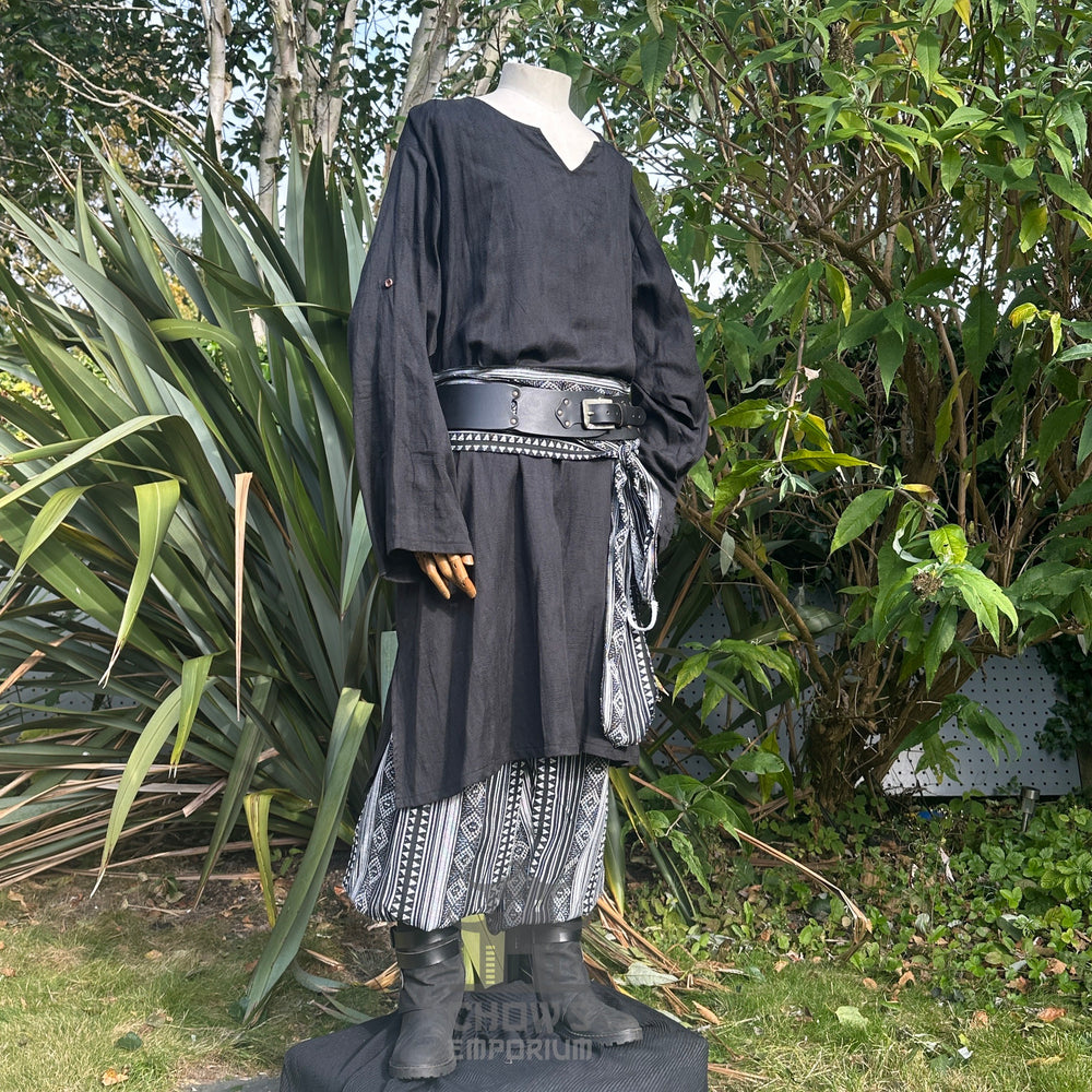medieval tunic in black textured cotton for fantasy costume
