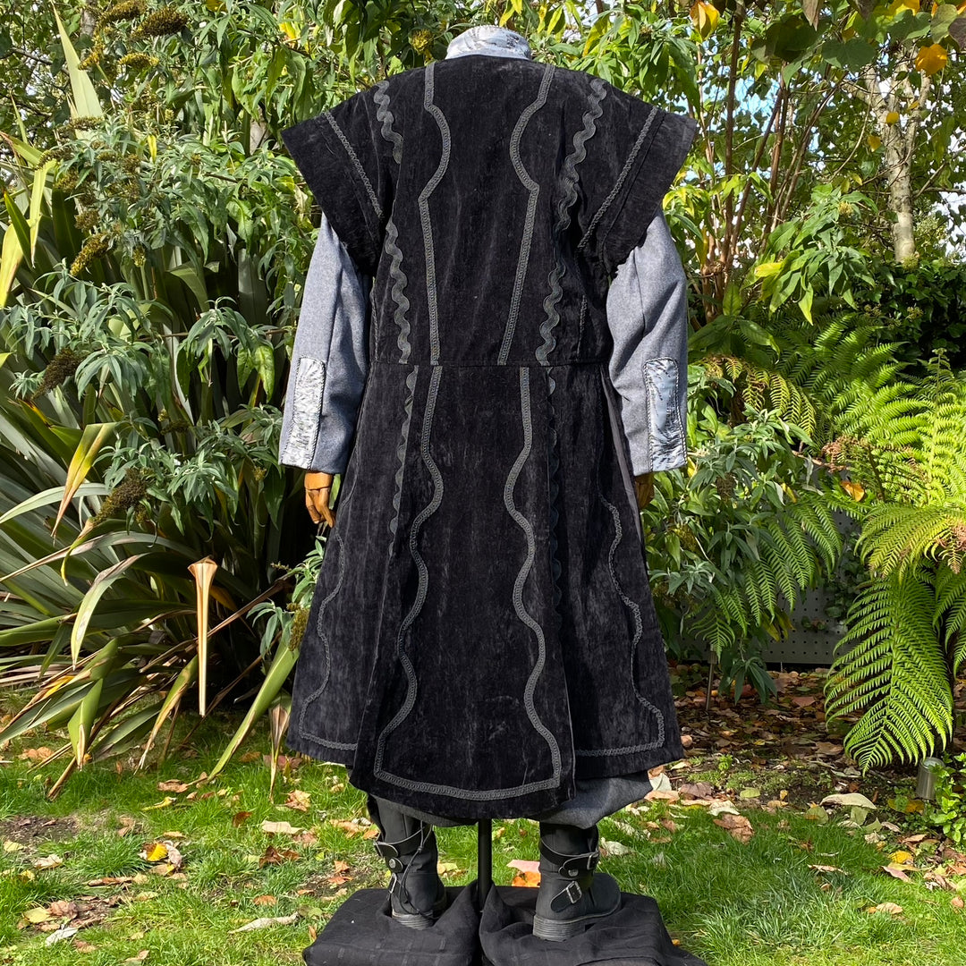 Mountain Alchemist Set - 7 Pieces (Waistcoat, Shirt, Hood, Vambraces, Pants, Scarf, Necklace)