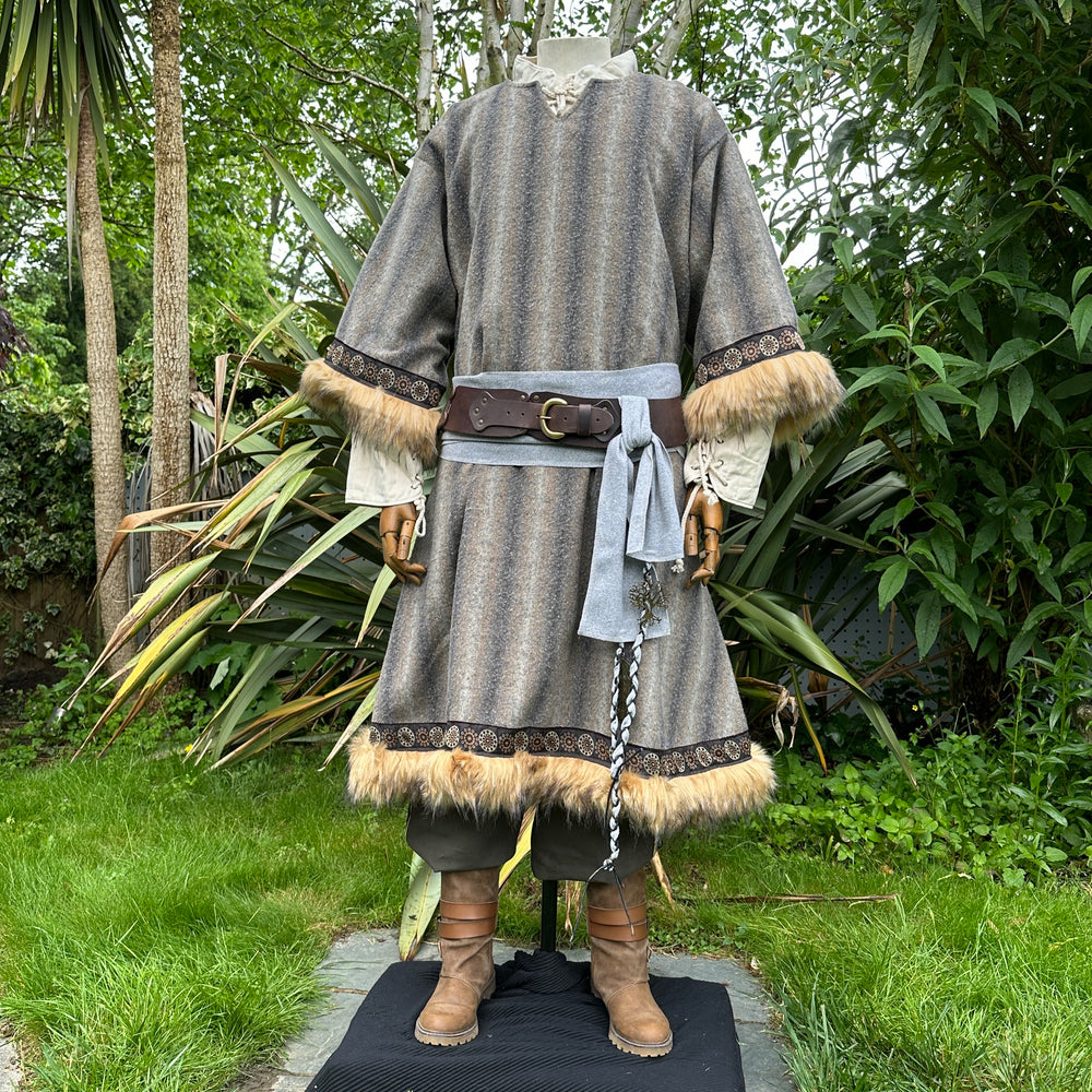 fur-trim barbarian tunic in brown & grey for medieval cosplay