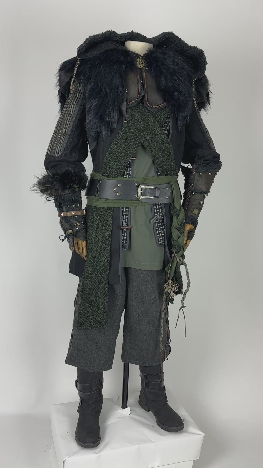 Master Mountain Druid Set - 6 Pieces (Jacket, Hood, Vambraces, Shirt, Sash & Trousers)