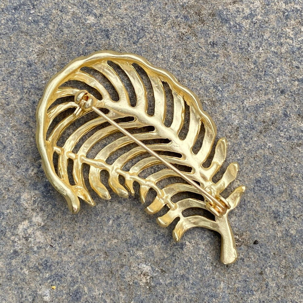 Brooch, Stylised Fern, Pin, House Sigil, Gold LARP Accessory, for Cosplay, Renaissance Faire, Vikings, Medieval History Costumes - Chows Emporium Ltd