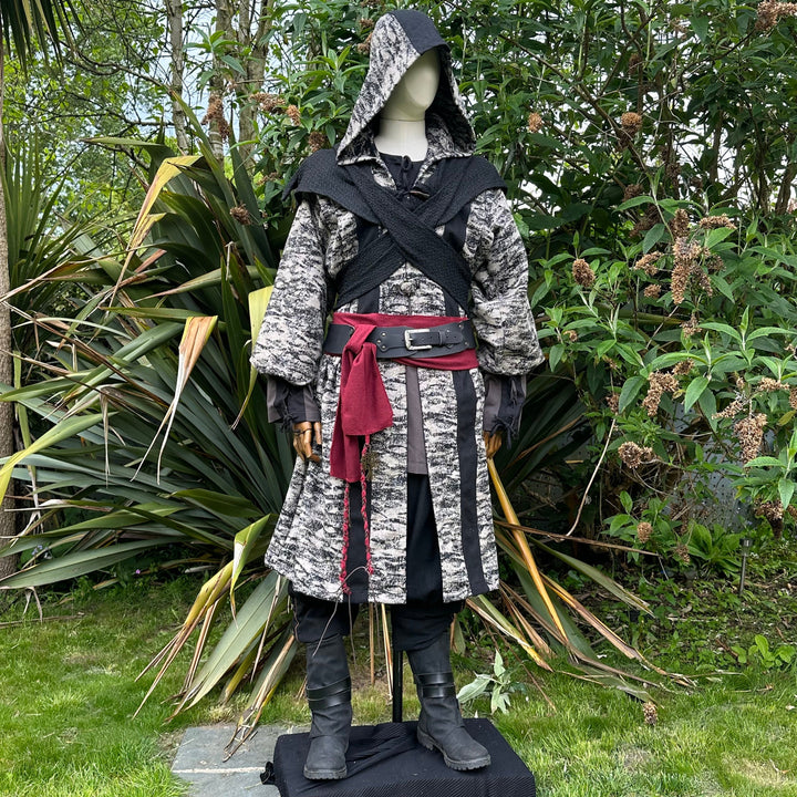 Battle Mage Light LARP-Outfit – 5 Teile: Robe mit Kapuze, Wickelkapuze, Tunika, Hose, Schärpe