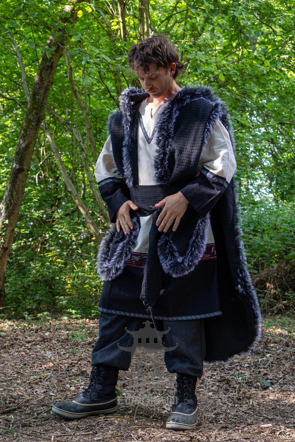 Black Viking Fur-Trim Cape with Sash