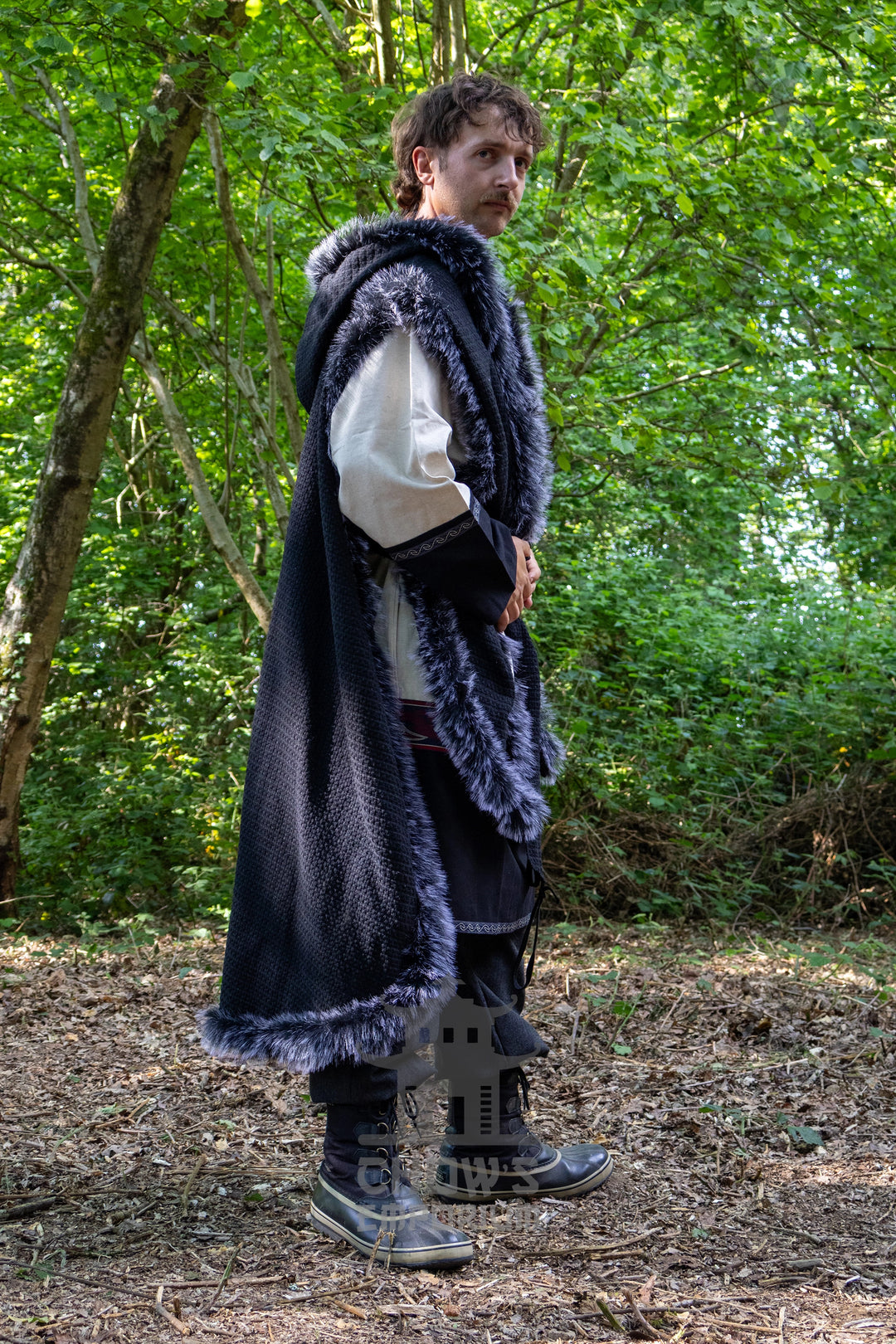 Black Viking Fur-Trim Cape with Sash