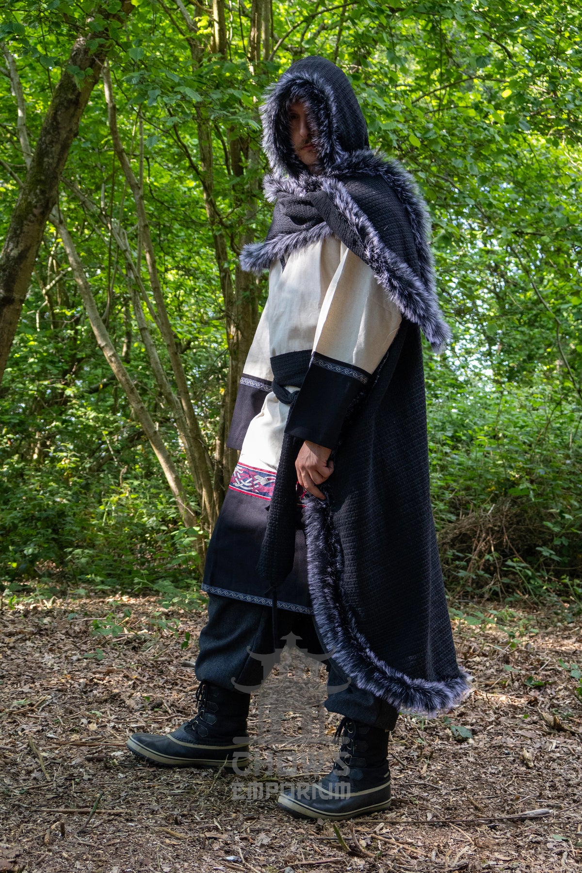Black Viking Fur-Trim Cape with Sash