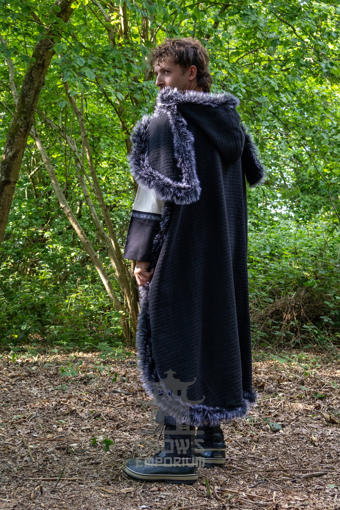 Black Viking Fur-Trim Cape with Sash