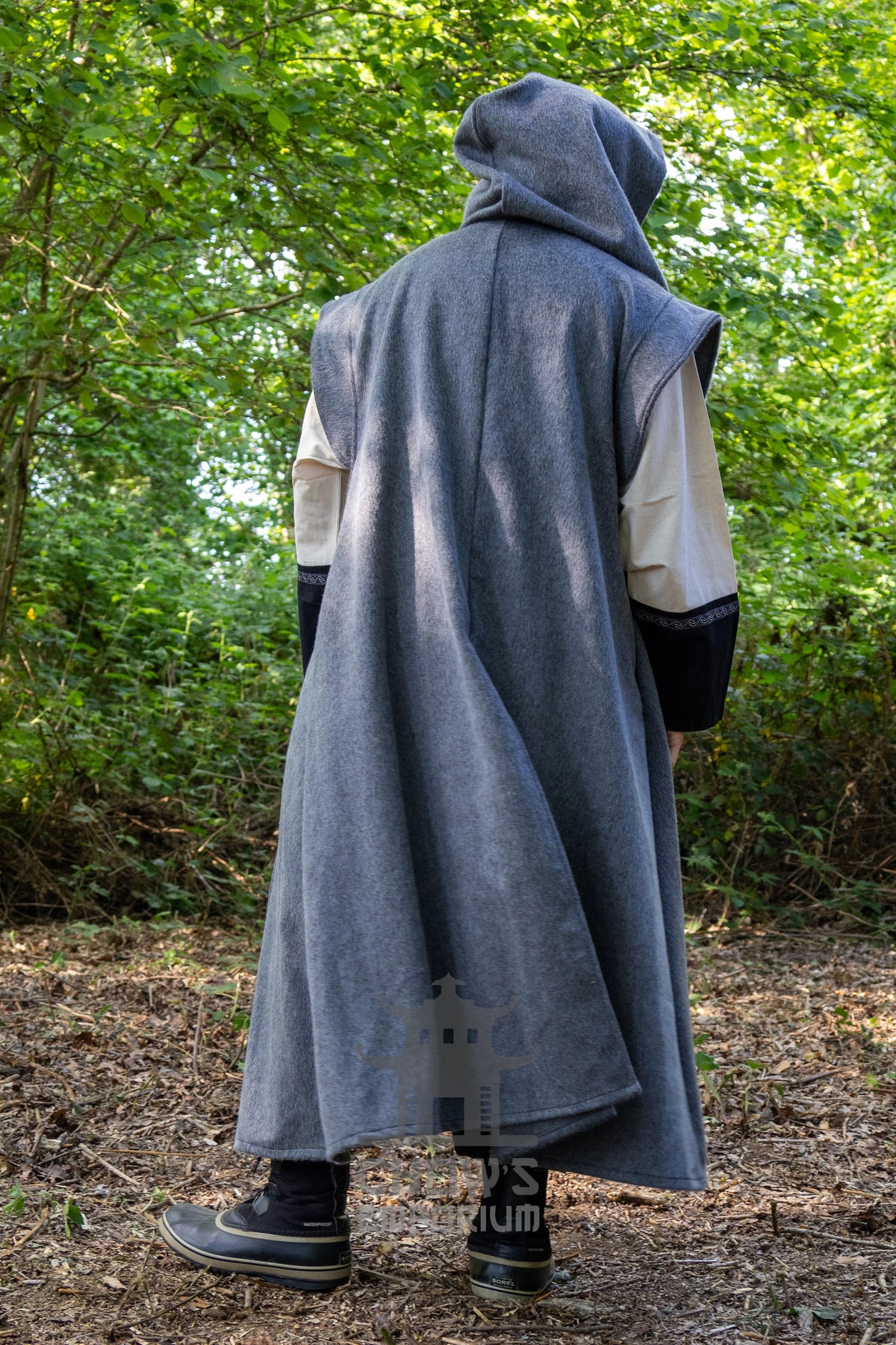 Grey Hooded Sleeveless Robe