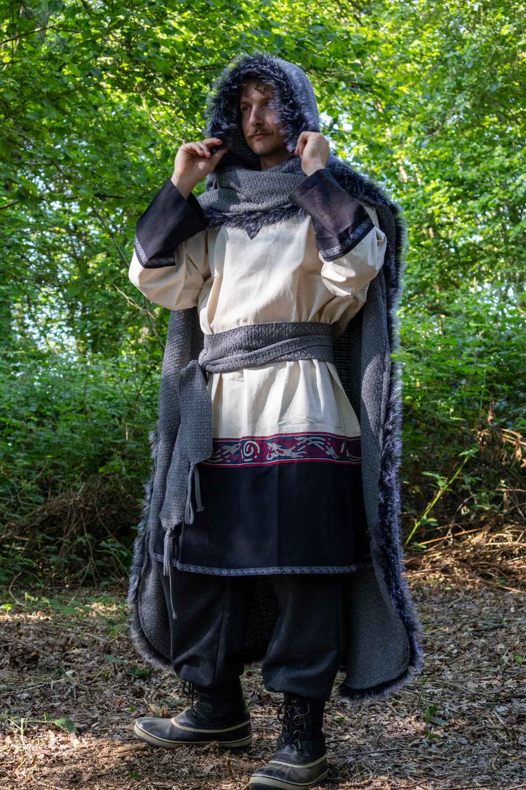 Grey Viking Fur-Trim Cape with Sash