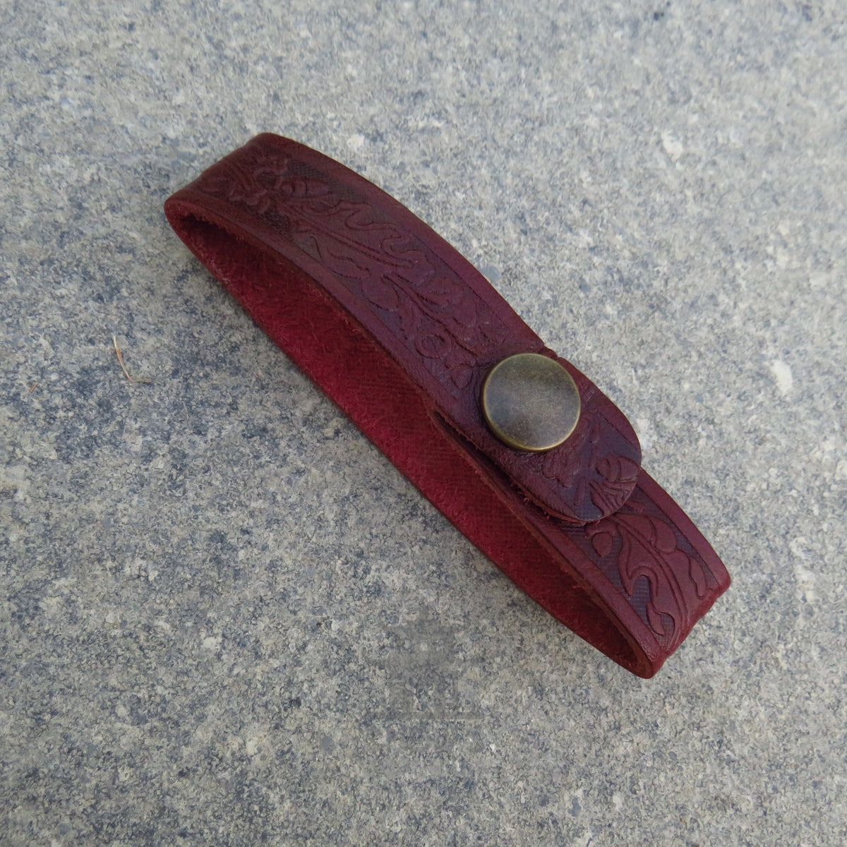Leather Tankard Loop in 5 colours- Leaf Pattern