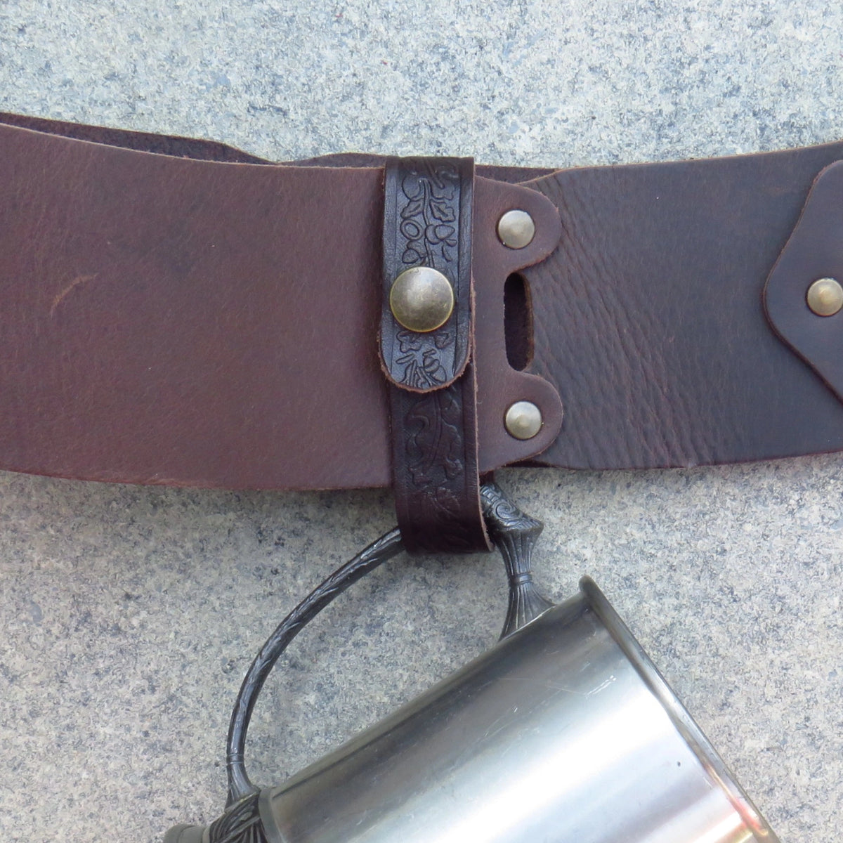 Leather Tankard Loop in 5 colours- Leaf Pattern