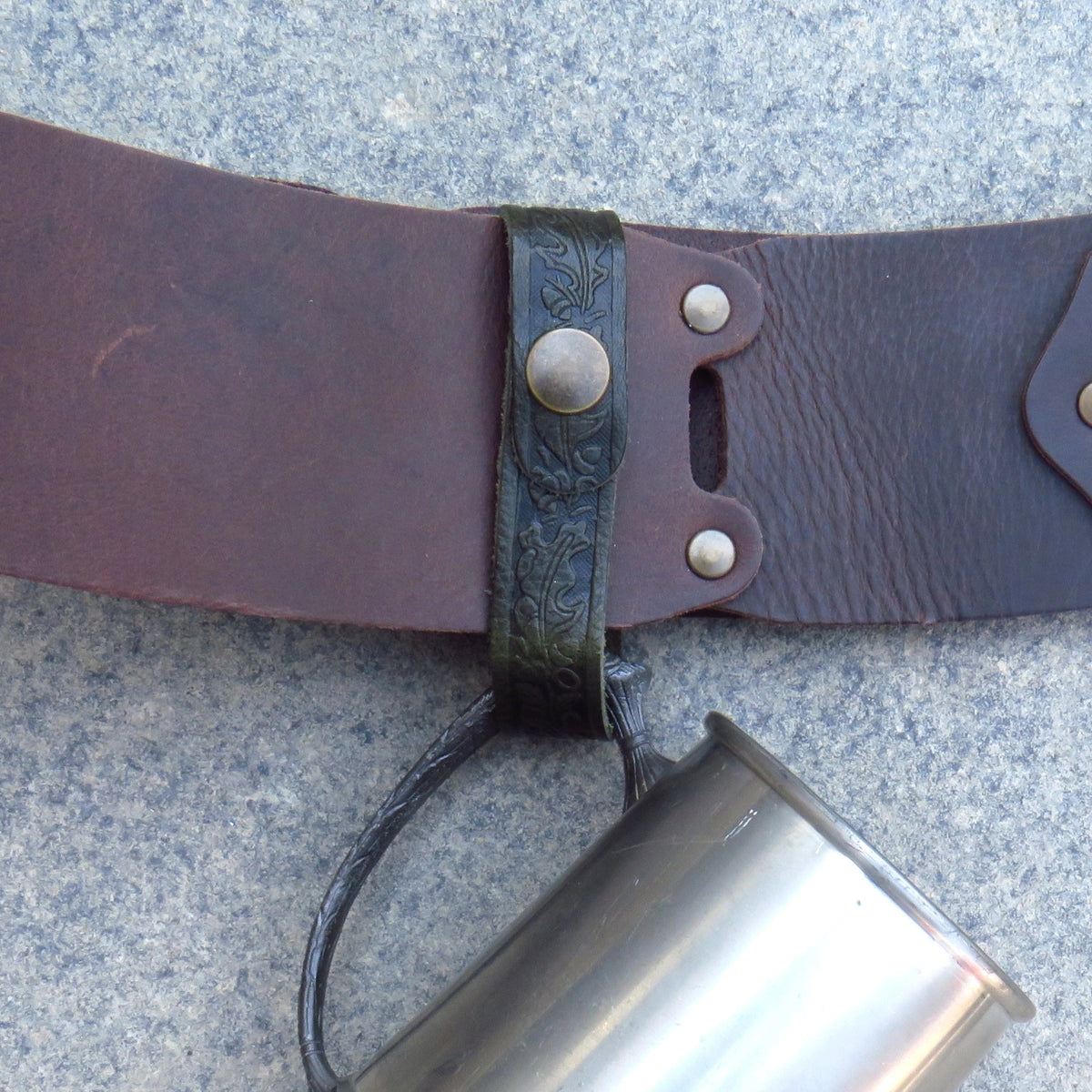 Leather Tankard Loop in 5 colours- Leaf Pattern