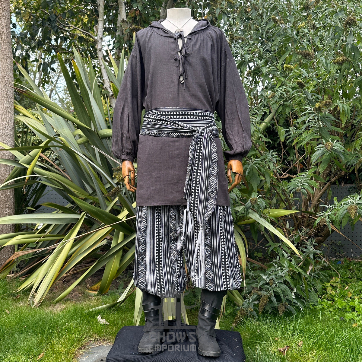 medieval hooded shirt in grey cotton linen for Ren fair outfit.