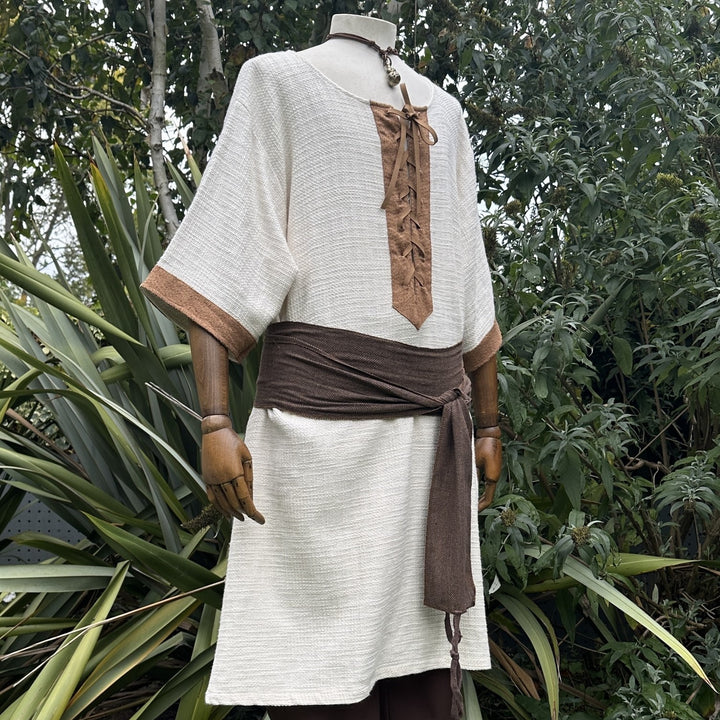 LARP-Outfit für Schurken-Druiden – 7 Teile: Jacke, Kapuze, Armschienen, Tunika, Hose, Gürtel, Schärpe