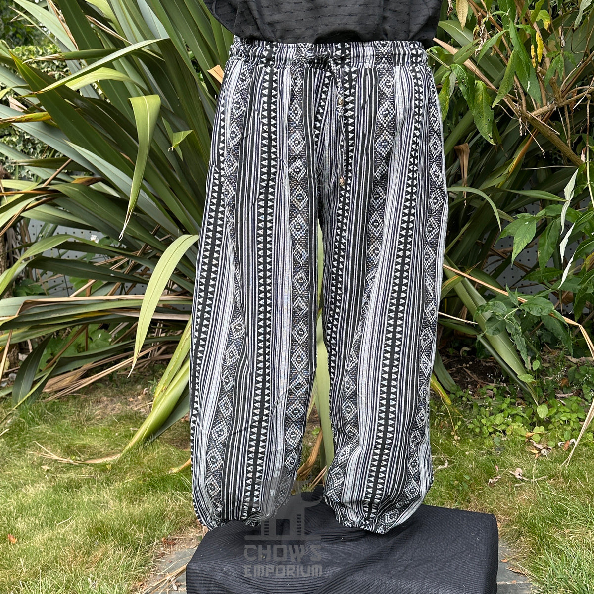 medieval hero pants LARP trousers black white patterned cotton front no boots.