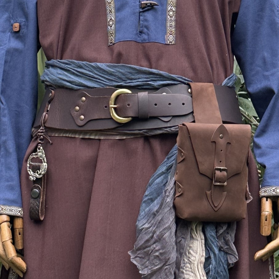 Medieval LARP outfit with brown robe, blue tunic, leather belt close-up.