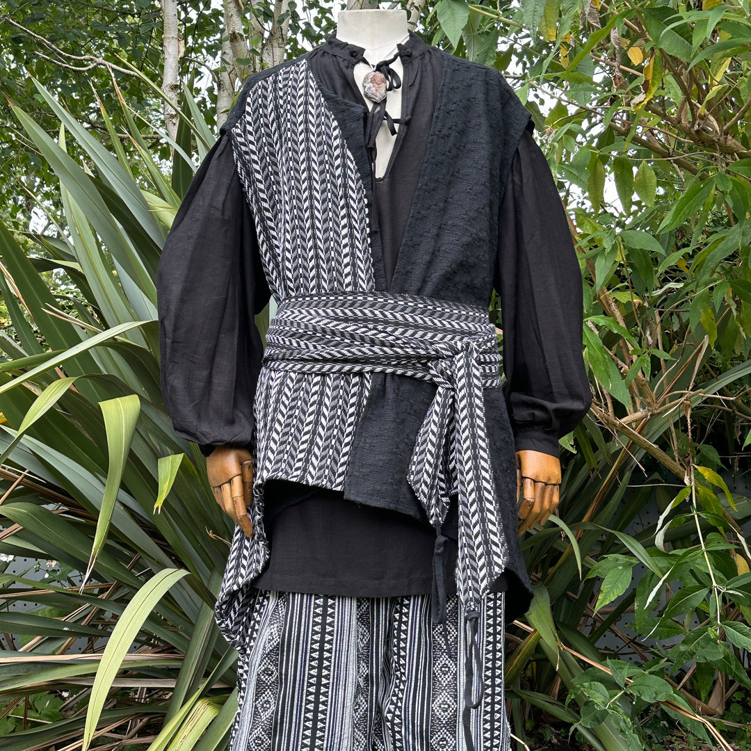 Dark Ranger Set - 5 Pieces (Waistcoat, Hood, Shirt, Pants, Sash)