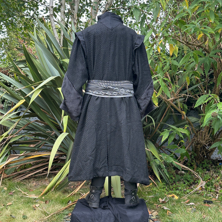 Robe LARP à capuche - Laine à motifs marron et noir - Ajustement ample mi-longueur à manches longues