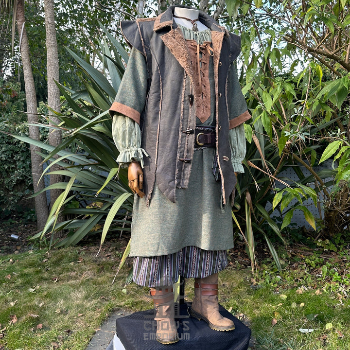 Forest Fighter Set - 4 pieces (Waistcoat, Tunic, Trousers, Sash)