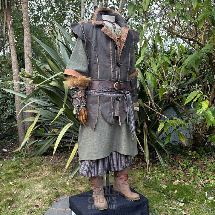 Forest Fighter Set - 4 pieces (Waistcoat, Tunic, Trousers, Sash)