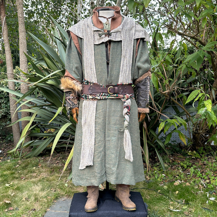 Forest Guardian Outfit - 6 pieces (Robe, Hood, Vambraces, Belt, Sash & Necklace)