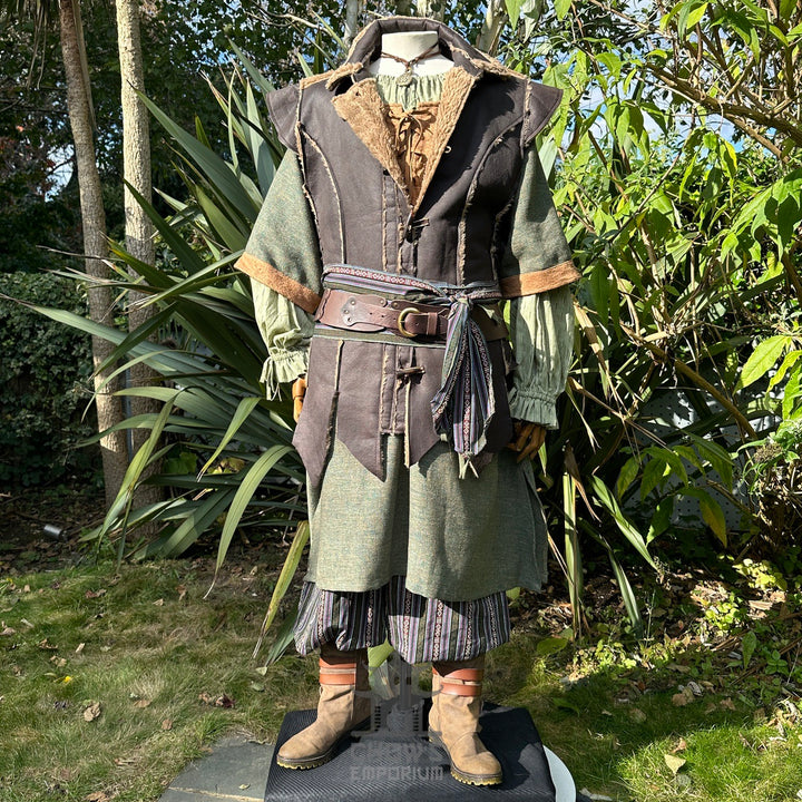 Tenue de GN Rogue Druid - 7 pièces ; Veste, Capuche, Avant-bras, Tunique, Pantalon, Ceinture, Ceinture