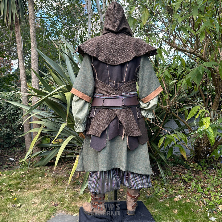 Tenue de GN Rogue Druid - 7 pièces ; Veste, Capuche, Avant-bras, Tunique, Pantalon, Ceinture, Ceinture
