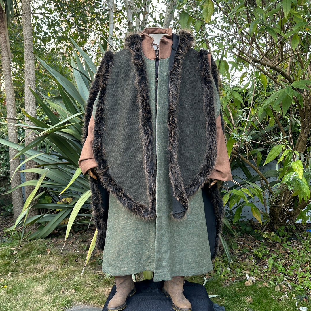 Robe LARP à capuche - Laine à motifs marron et noir - Ajustement ample mi-longueur à manches longues