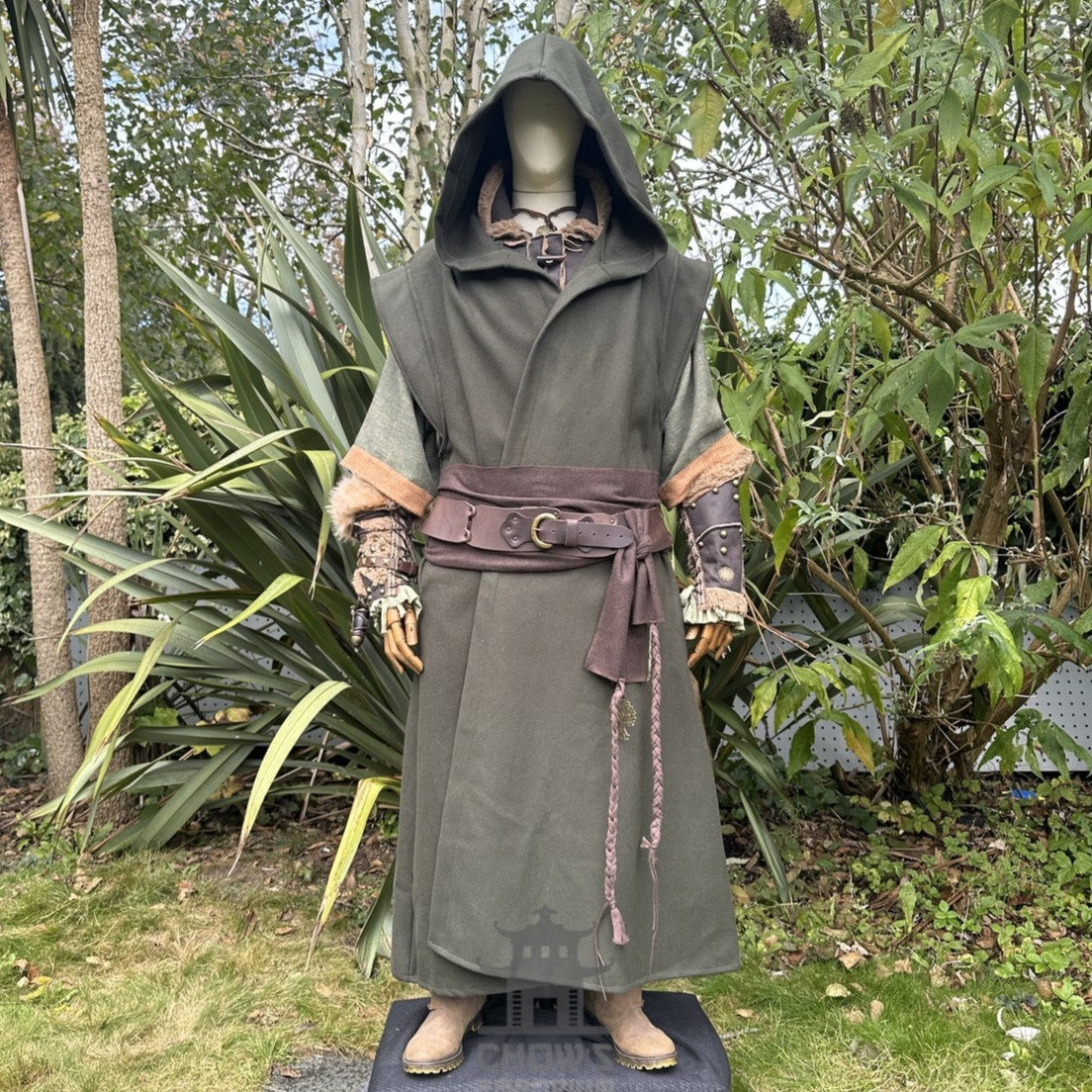 Verdant Ranger 4 piece Outfit set for LARP.