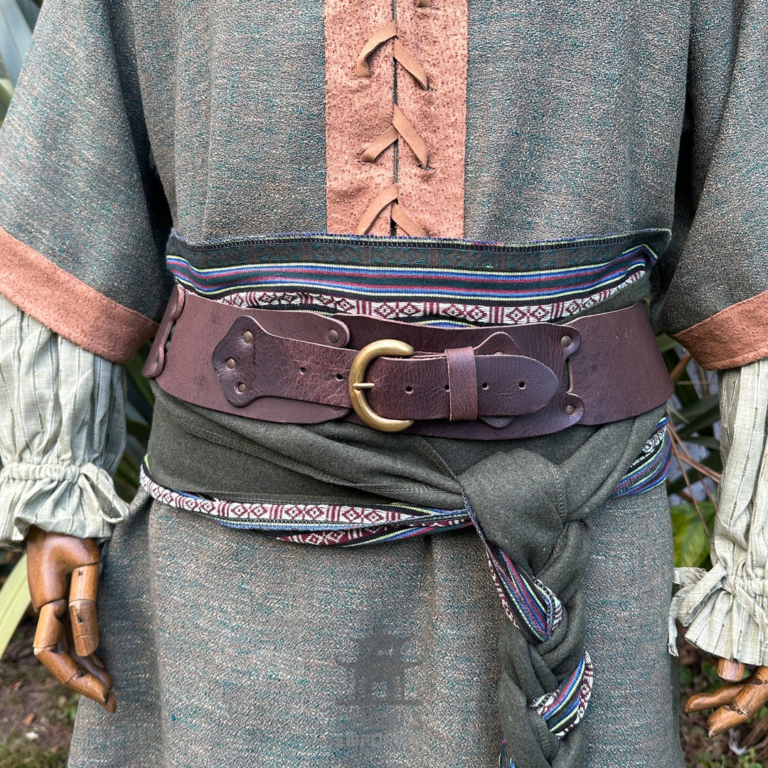 Tenue de GN Rogue Druid - 7 pièces ; Veste, Capuche, Avant-bras, Tunique, Pantalon, Ceinture, Ceinture