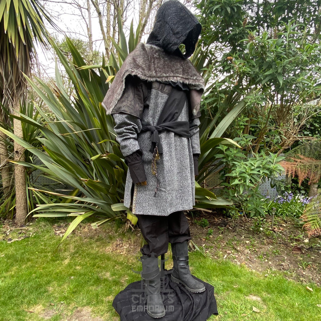 LARP Basic Outfit Set - 2 Pieces Grey (Hood and Mantle)