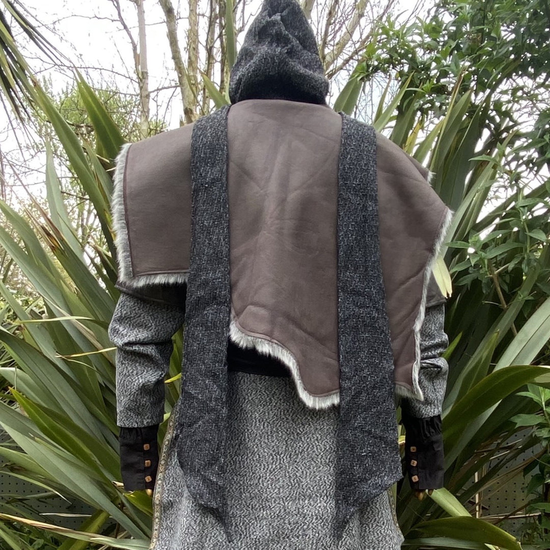 LARP Basic Outfit Set - 2 Pieces Grey (Hood and Mantle)