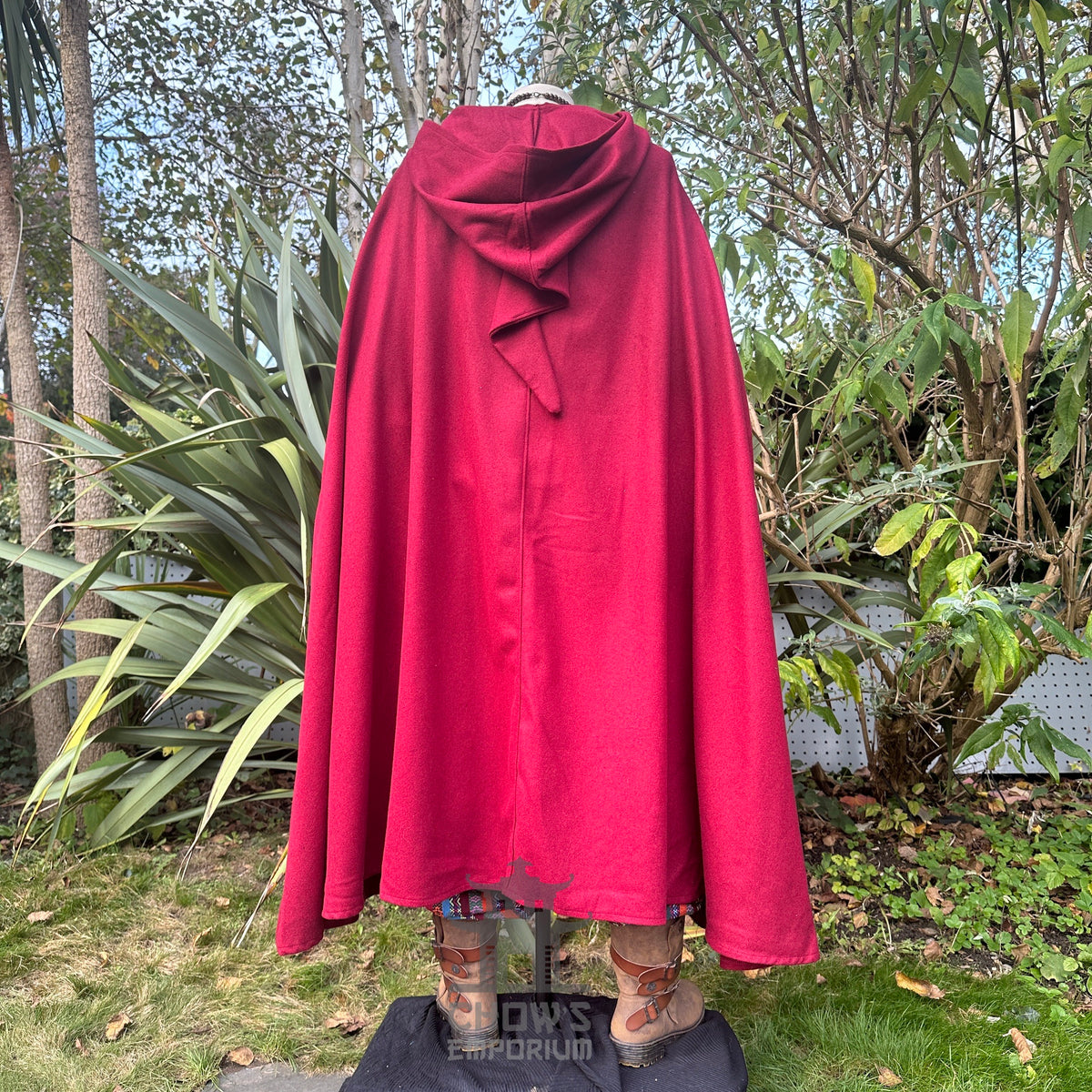 Back view of medieval red LARP cloak with hood.