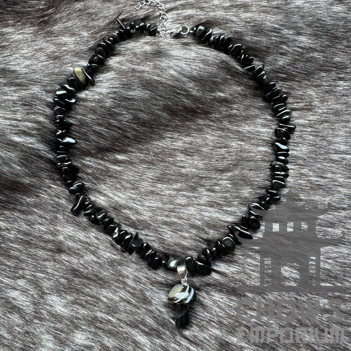 Black polished quartz stone necklace for medieval or LARP costumes.