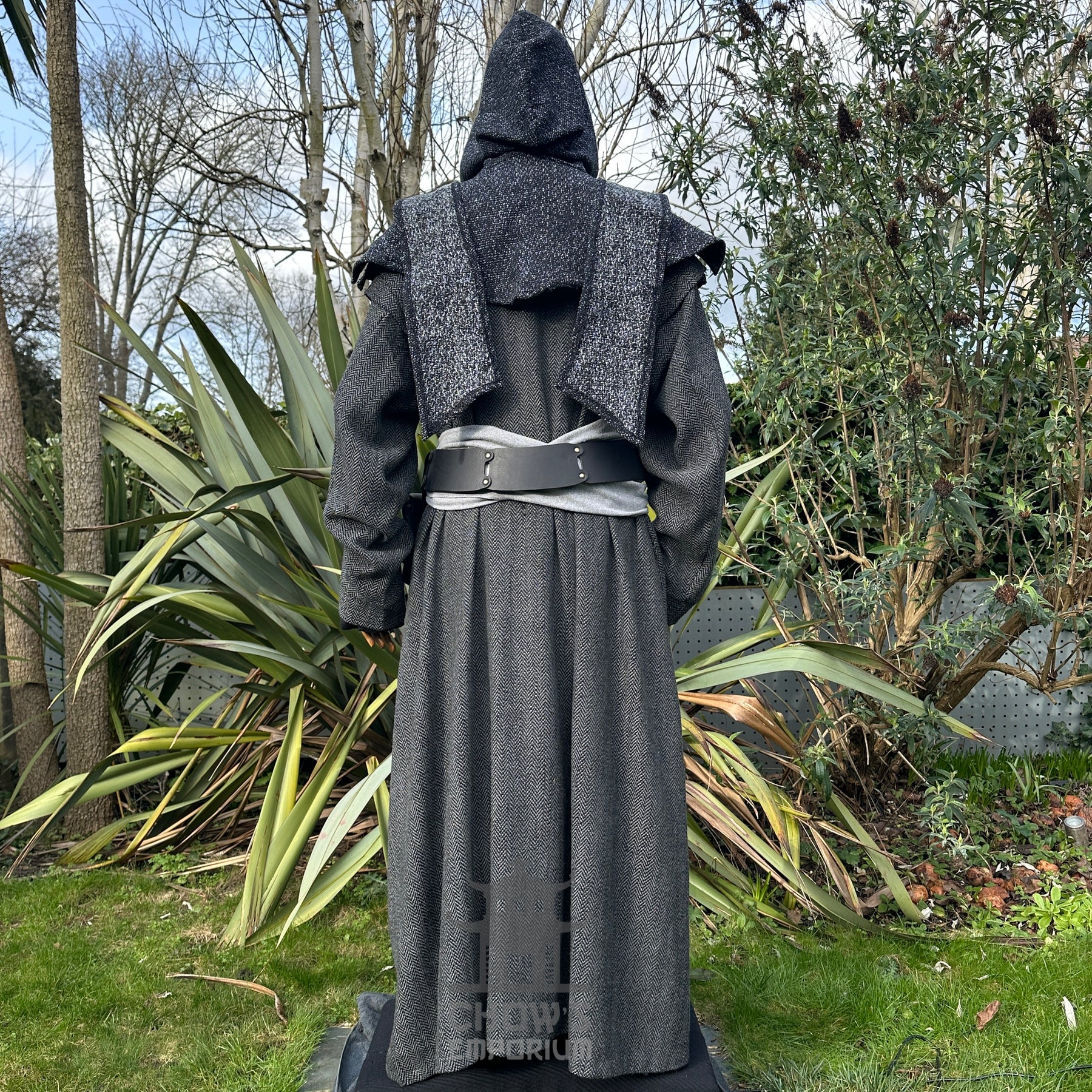Simple Mage Robe Medieval Smoke Mage LARP Outfit - 3 pieces (Robe, Hood & Sash) | From £ ...