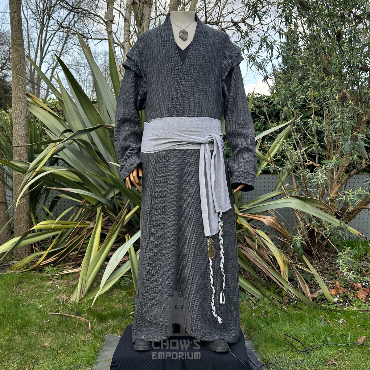 Noble robe in grey herringbone for LARP with frontal view and waist sash.