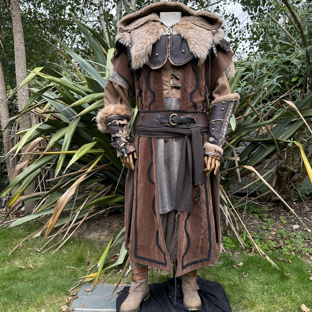 Viking LARP hood with fur trim, detailed mannequin view.