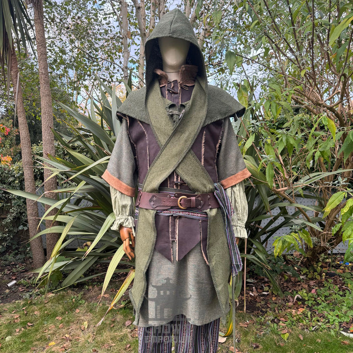 Tenue de GN Rogue Druid - 7 pièces ; Veste, Capuche, Avant-bras, Tunique, Pantalon, Ceinture, Ceinture