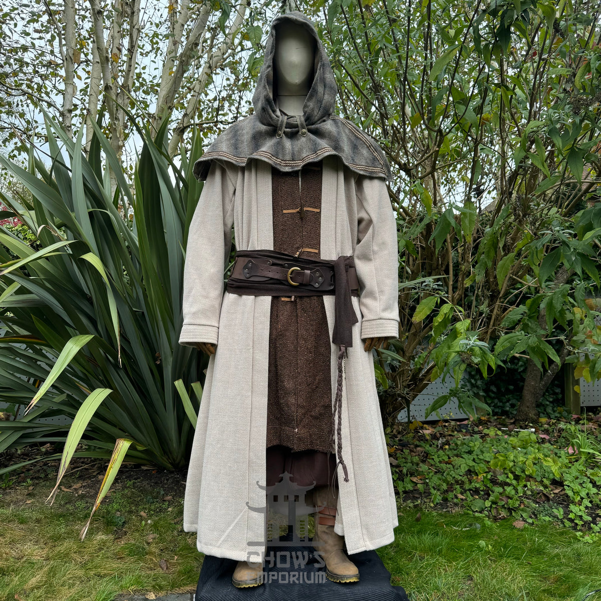 Medieval LARP robe in beige and brown, fantasy cosplay outfit suitable for monks, rangers, or.