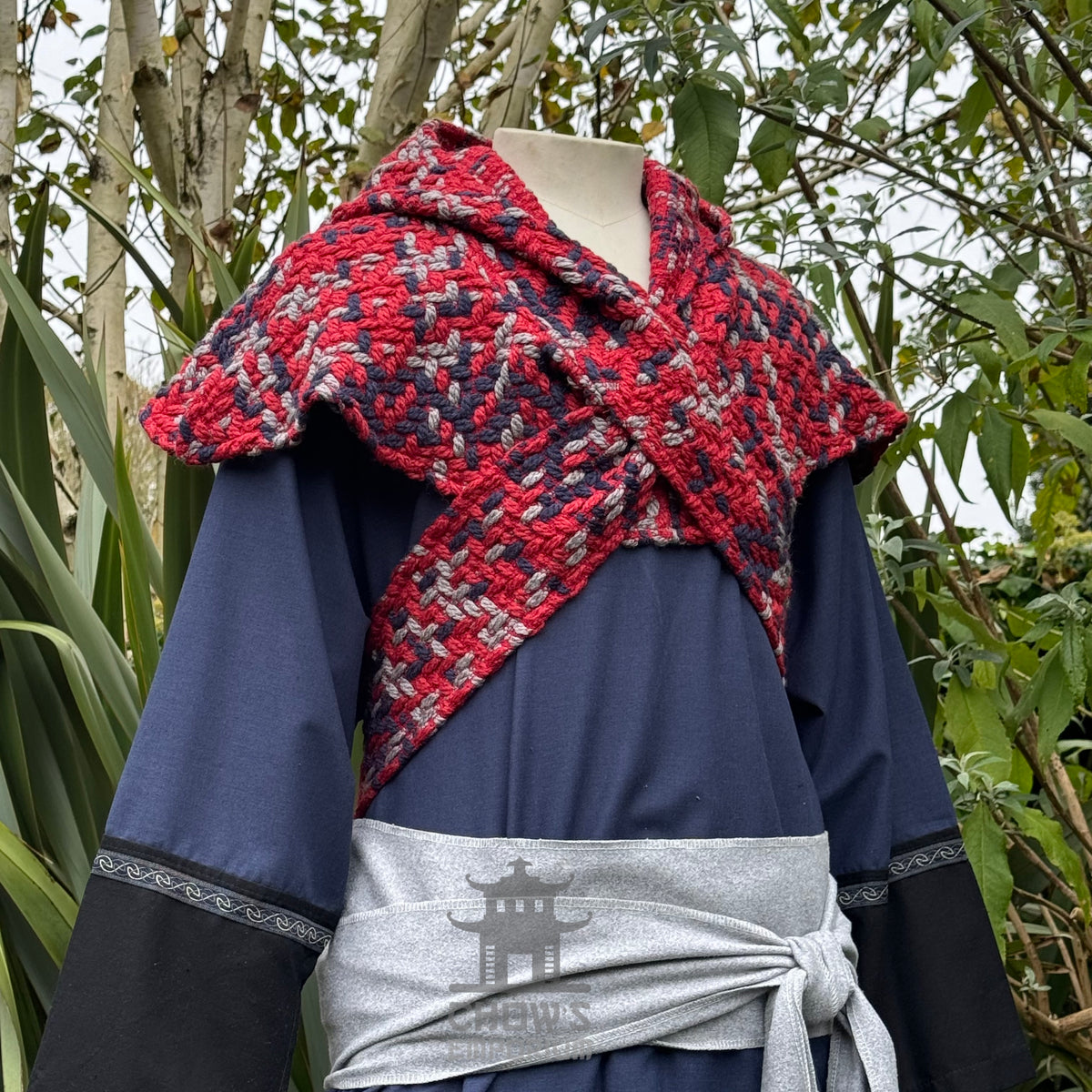 Red tricolour wool scarf hood for LARP, medieval style, front view.