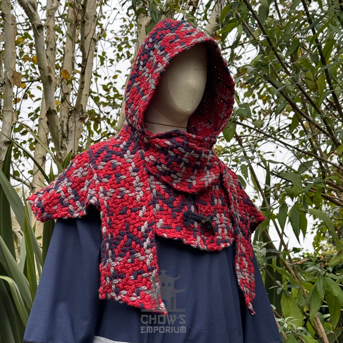 Red tricolour wool scarf hood for LARP, side angle, medieval style.