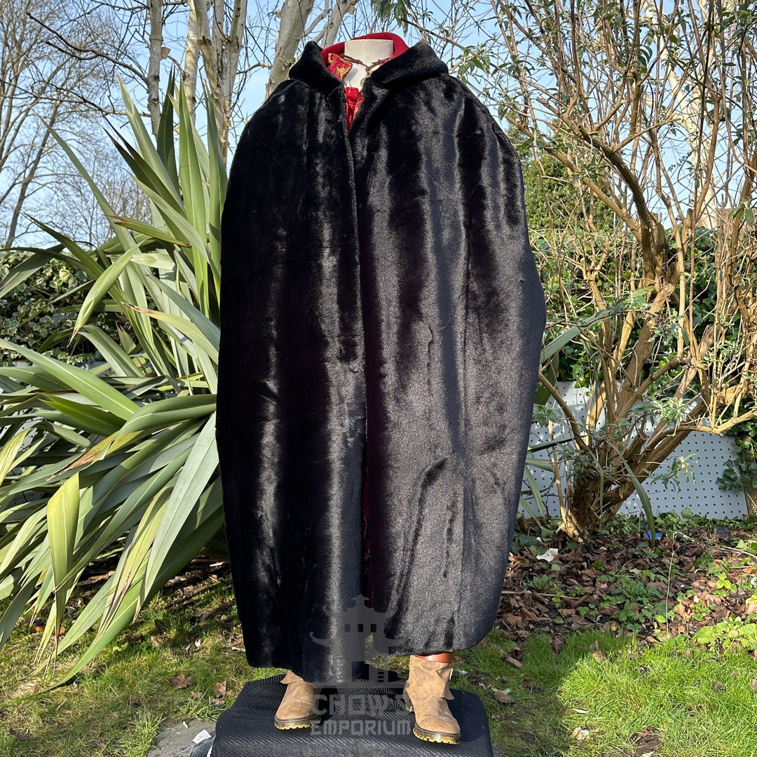 Crimson Noble Fur-Lined Cloak