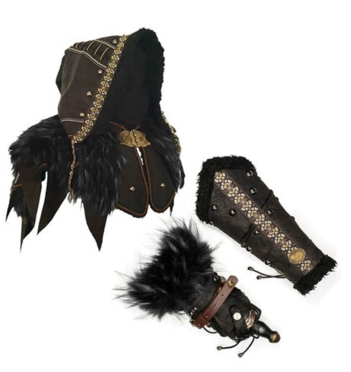 Winterkönig LARP-Outfit – 6-teilig; schwarze Weste, Kapuze, Armschienen, Hemd, Hose, Schärpe