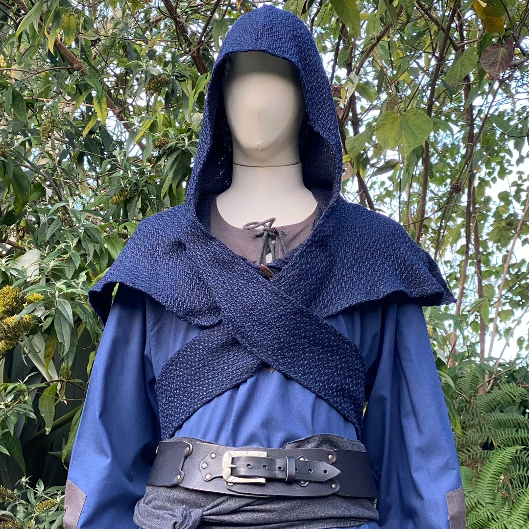 Tenue de LARP Ocean Druid - 6 pièces ; Cape grise, manteau en fausse fourrure, capuche, ceinture, pantalon, collier