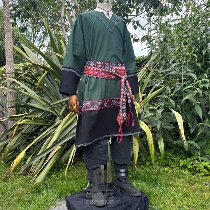 Tenue de base LARP - 3 pièces : tunique, pantalon et ceinture bicolores vert et noir